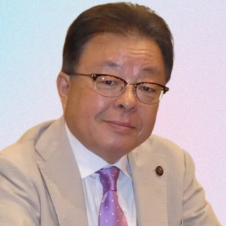 山田 賢一